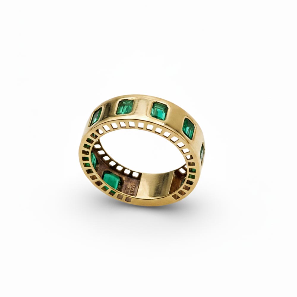 خرید انگشتر طلا زرد با ۹ سنگ باگت زیرکون سبز | ZG-R-045 | زبراگلد