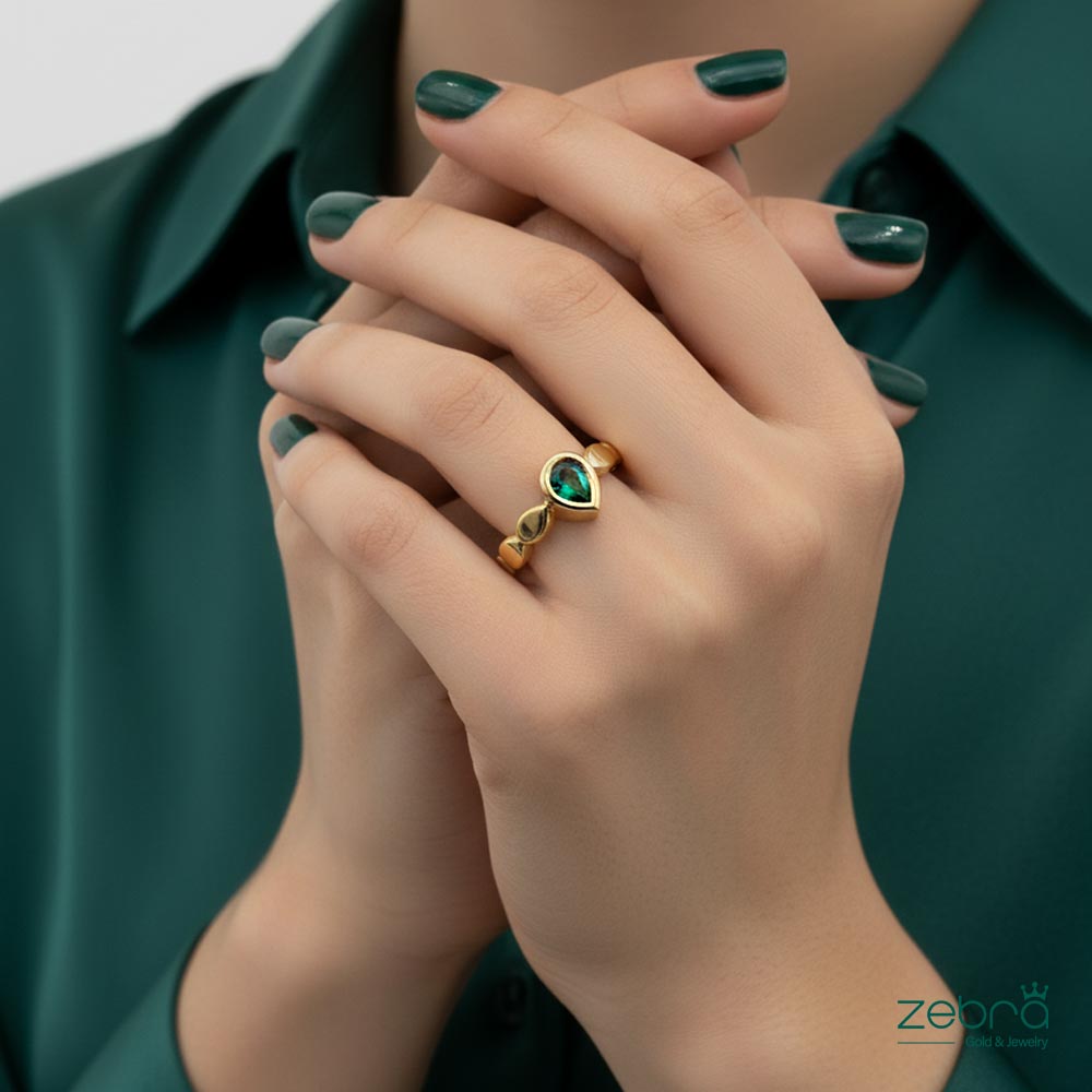 خرید انگشتر طلا زرد با نگین اشکی سبز | مدل ZG-R-046 | زبراگلد